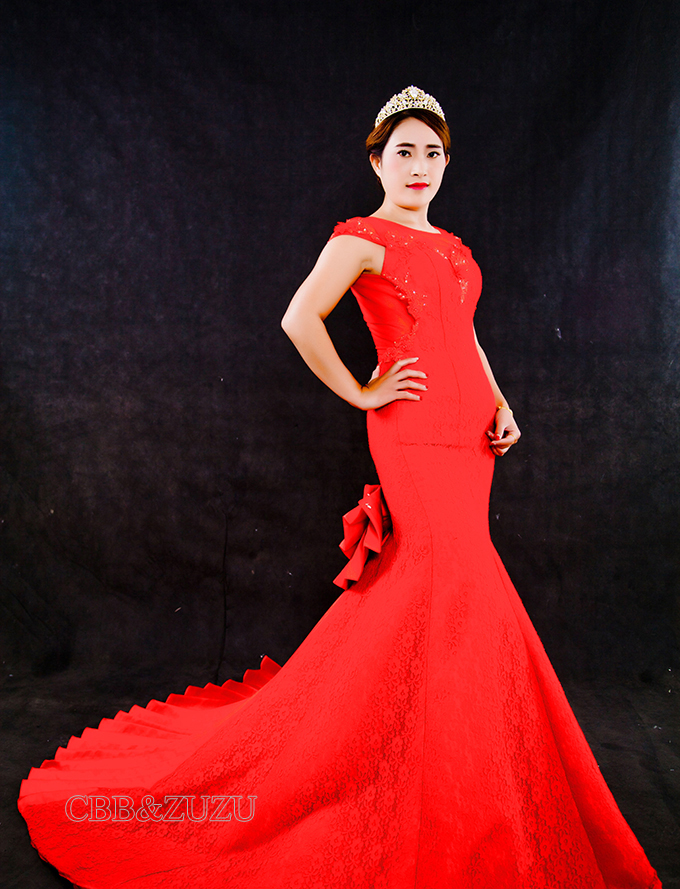 CBB燕子,团队，燕子团队我是两个孩子宝妈！在加入cbb之前和很多宝妈一样每天操持着家族带着孩子！花钱给老公要！每天都在过着过一天少一天的日子！偶尔还跟老公吵架因为没有朋友！一次偶然的机会让我加入了cbb！从此改变了我的生活！加入cbb两年时间买了2套房！今年雪大又送了我一台车！老公以前老是吵架！现在也不吵了对了液变好了！给我做家务！做饭有和我一样的经历吗！加入我们你也可以改变做独立的女人！做自己的女王