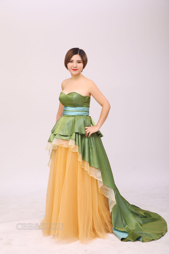 CBB张梅，团队，张梅团队CBB张梅团队创始人，2014年12月2块皂加入CBB，2015年2月买房子，2016年1月买宝马，2016年?月获得雪大赠送朗逸一台，2016年5月买第二台宝马，2016年10月团队市代105位，团队共获得雪大赠送朗逸11台